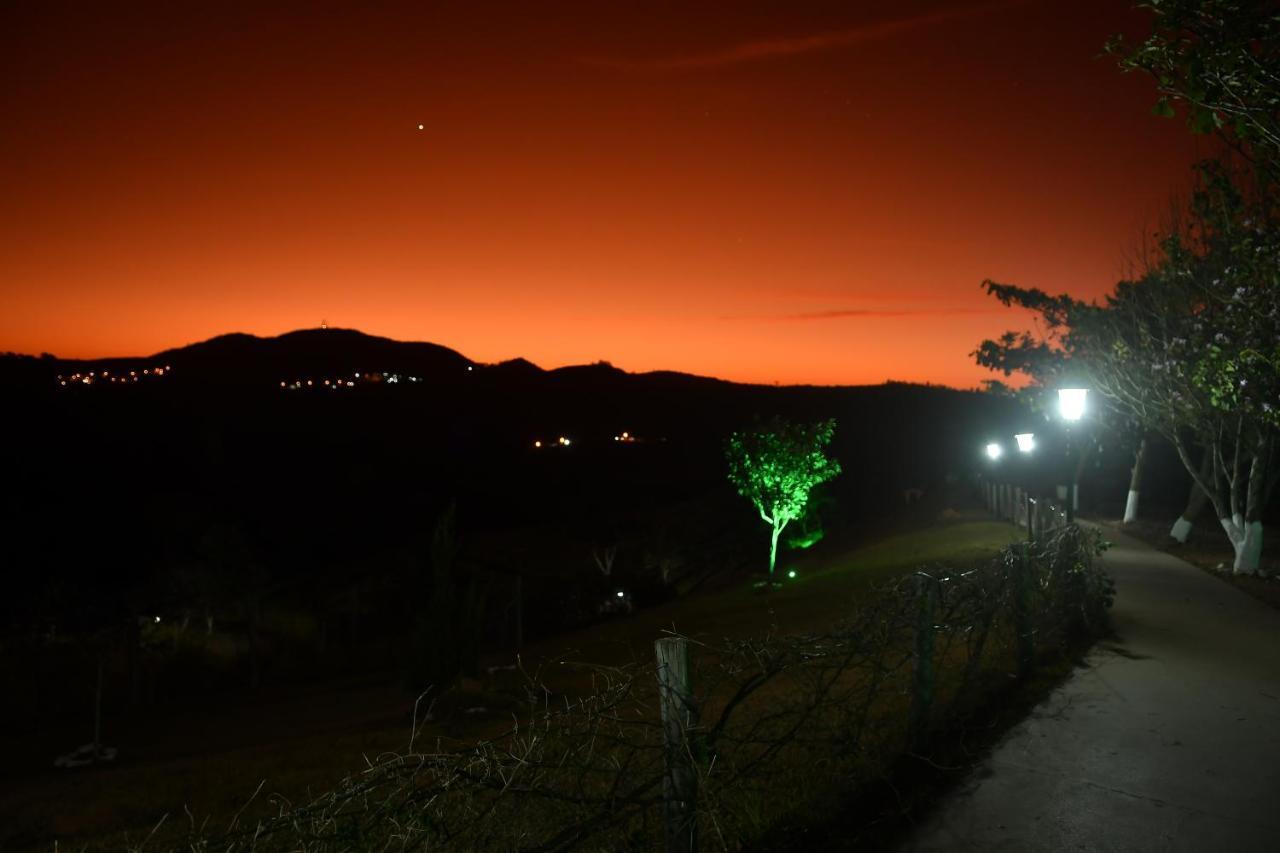 Molise Hotel Fazenda Serra Negra  Bagian luar foto